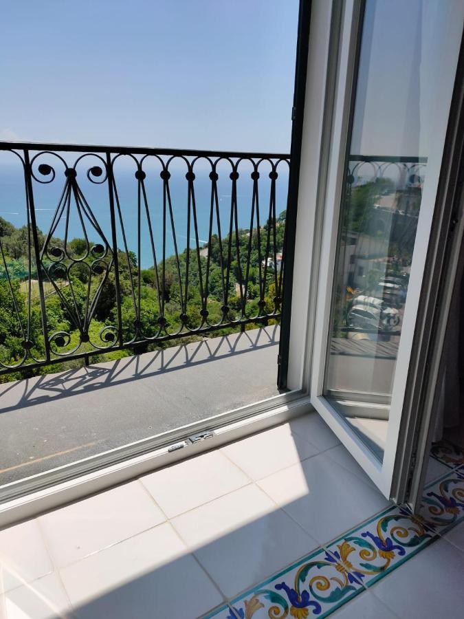 B&B Casa Martino Sea View В'єтрі Екстер'єр фото